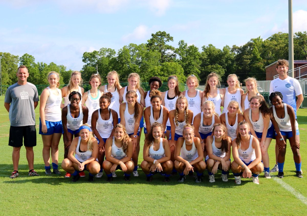 NeilScott8's tweet photo. Had a good camp with these Lady Greyhounds. Plenty to improve on and plenty of time to do so—nevertheless I’m already looking forward to the season. New team, new dream! #TheOSWay⚽️ https://t.co/eX6no8kBsU