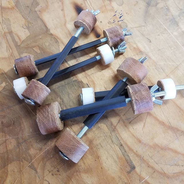 HomeBuiltShop's tweet image. Finished up a few different spool clamps for an upcoming repair. I tried a couple different sizes and materials. #guitarrepair #spoolclamps #luthiertools bit.ly/2ZzQ43j