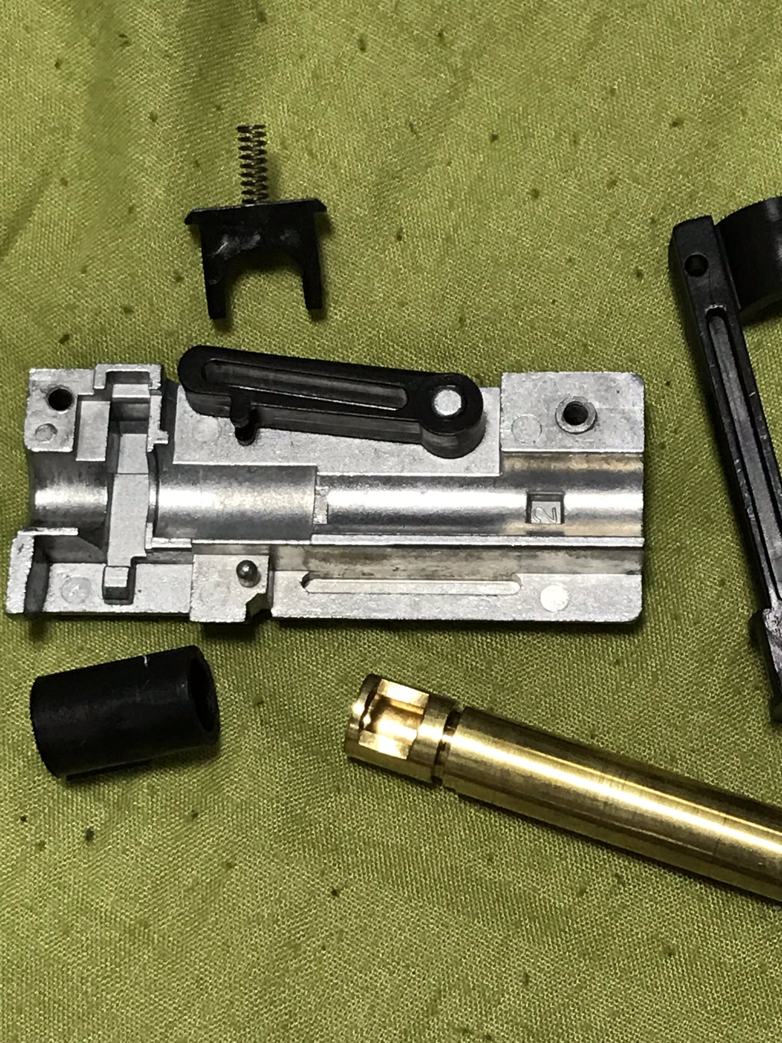 ট ইট র 宮川ゴム工業所 公式 パッキン親父です あれ Vsr 10 のバレルの先端は ガスブロみたいにカットされてない だから 電動ガン用パッキンぴったりはまる ならなぜ ガスブロと共通のパッキン使ってるのかな ট ইট র 宮川ゴム工業所 公式 パッキン親父です あれ Vsr 10 のバレルの先端は ガスブロみたいにカットされてない だから 電動ガン用パッキンぴったりはまる ならなぜ ガスブロと共通のパッキン使ってるのかな