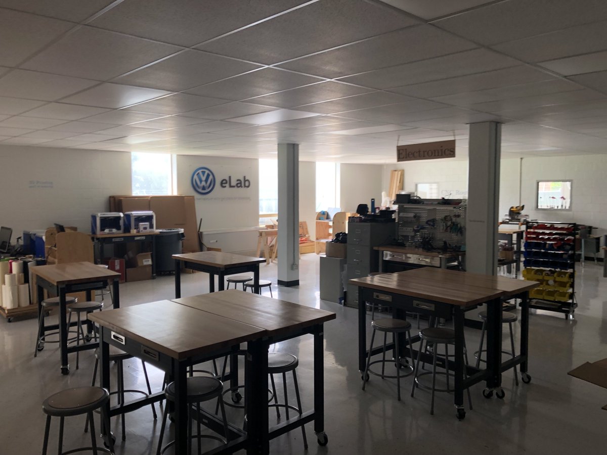 CCAVWeLab's tweet image. Things are quiet now after 3 amazing days of making and learning at #ChattFab19 . Thank you @NEAFoundation for funding this amazing experience @VWeLabs @PEFinnovation