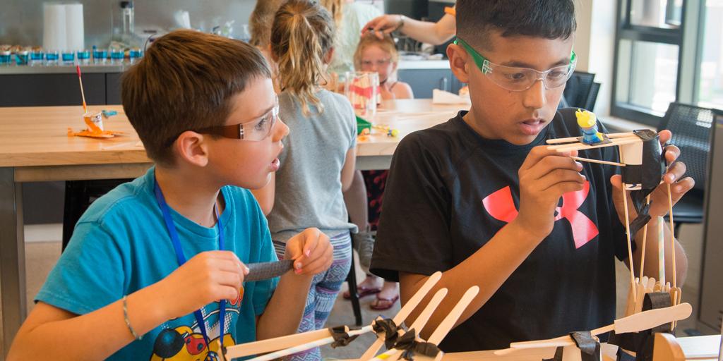 SMCLibraries's tweet photo. Keep up with STEM/STEAM learning even while school is out! Visit our Events page for dates/times for a huge variety of super fun STEM programs #SMCLibraries offers for #SummerLearning. https://t.co/FqfFL7Dxt1:(5710260cedcbda692608f44f) #OpenforExploration https://t.co/RzIeTW49Xs
