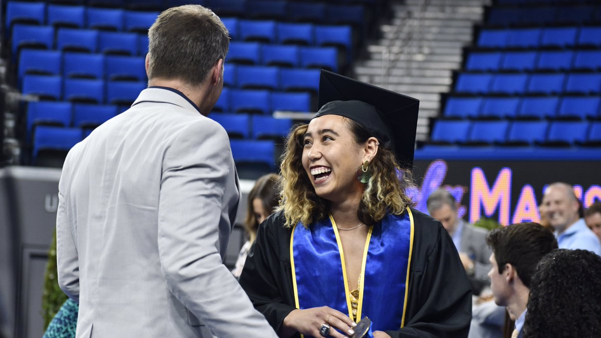 GPBGeorge's tweet photo. Congratulations @katelyn_ohashi 🎓👩🎓to you and all graduates 🎓👨🎓👩🎓#UCLA2019 👨🎓👩🎓#GoBruins 👨🎓👩🎓at UCLA Pauley Pavilion👨🎓👩🎓 https://t.co/lEy9dtZbZ0