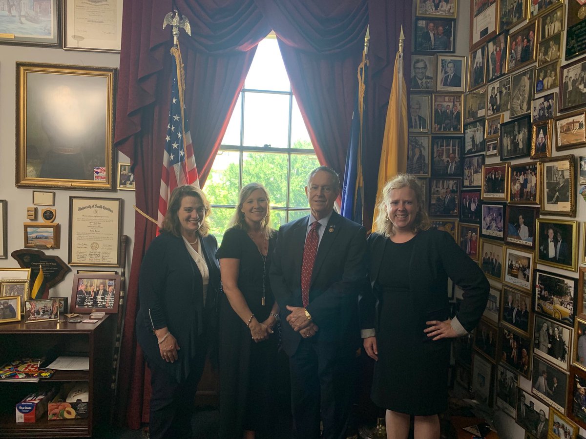 SmithLrsmith's tweet photo. Thank you ⁦@RepJoeWilson⁩ for meeting with us today during our advocacy efforts for the Reaching English Learners Act and the need for legislation that meets the needs of the growing number of S.C. ELs. #carolinatesol #TESOLadv19 #tesoladvocacy https://t.co/PFiej1HRRR