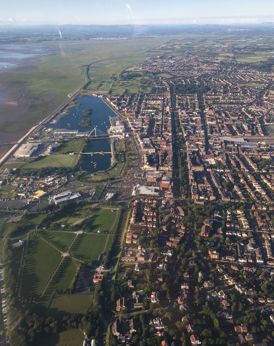 Southport from the air this evening ⁦<a href="/visitsouthport/">Visit Southport</a>⁩ ⁦<a href="/SouthportBID/">Southport BID</a>⁩ ⁦<a href="/BlissHotelGroup/">Bliss Hotel Group Southport</a>⁩ ⁦<a href="/seftoncoast2017/">Sefton Coast</a>⁩ ⁦<a href="/Coast1079/">Coast1079</a>⁩