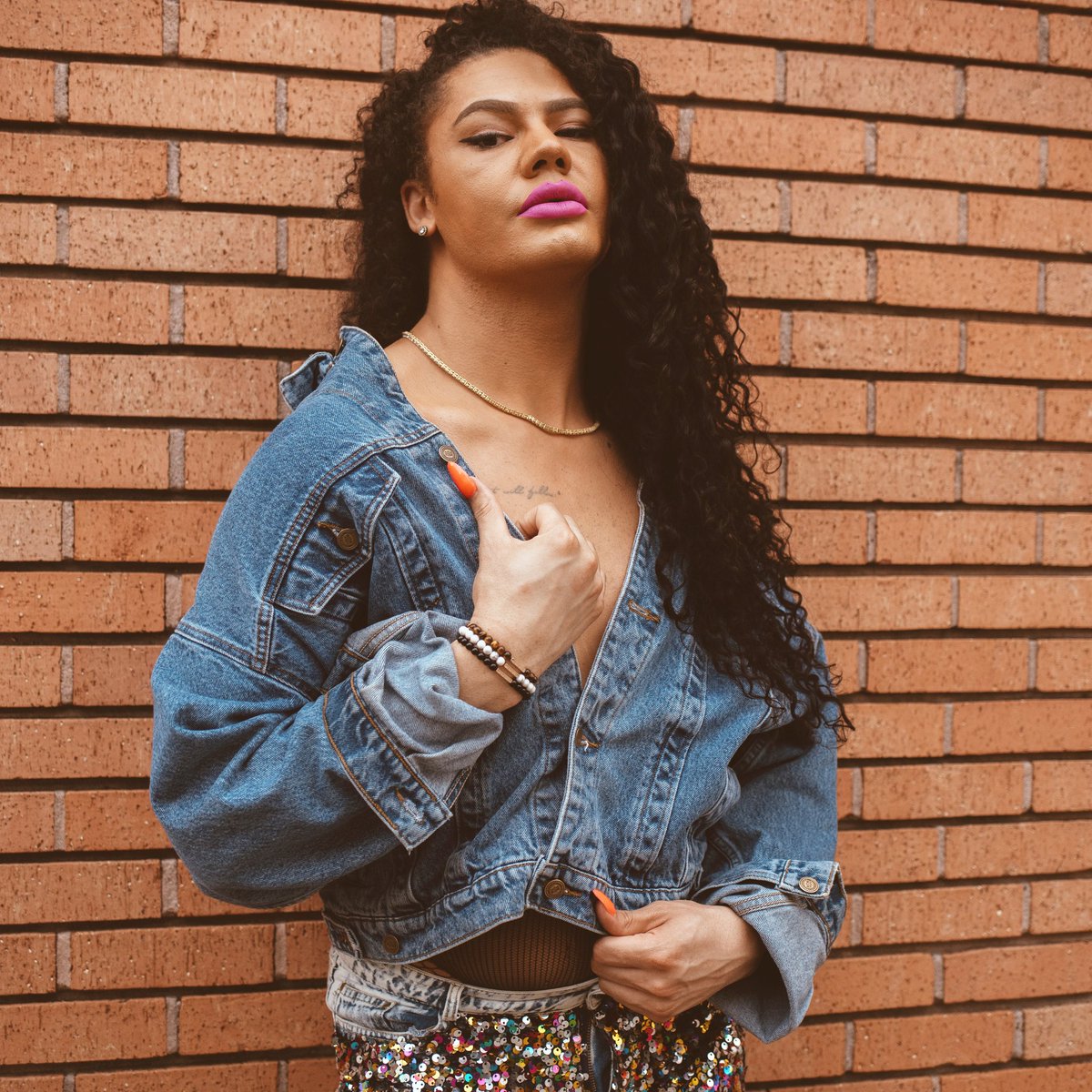 CelebDailyWord's tweet photo. "Style is a way to say who you are without having to speak."
#fashion #SHYN3 #IMPERFEXTION #spring #springseason #luxury #apparel #unisex #womensfashion #mensfashion #accessories #accessorize #instyle #dope #pride #strength #imperfect #quirk #mensbracelets #womensbracelets https://t.co/JWAzyIyHpA