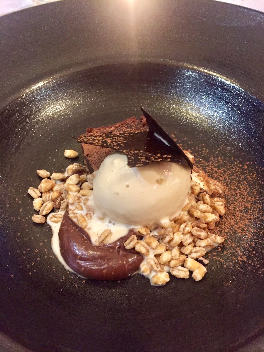 Fantastic tasting dinner from the <a href="/VacherinLondon/">Vacherin</a> chefs. Particular thanks to <a href="/StevenLickley/">Steven John Lickley</a> for the phenomenal juniper duck starter, and <a href="/sandra_debiasi/">Sandra Debiasi</a> for looking after me and keeping the 🍾🍷flowing! 🤕🤭🤫