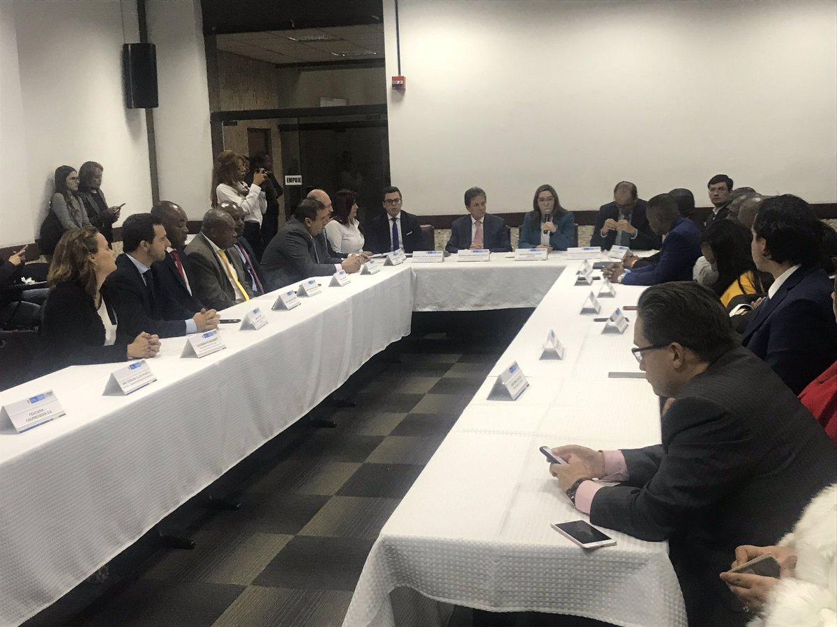 Firma del Convenio de electrificación de 93 municipios en los departamentos de Cauca y Nariño beneficiando 20,000 personas financiado por @BIDenergia <a href="/TSPazcifico/">Fondo Todos Somos PAZcífico</a>