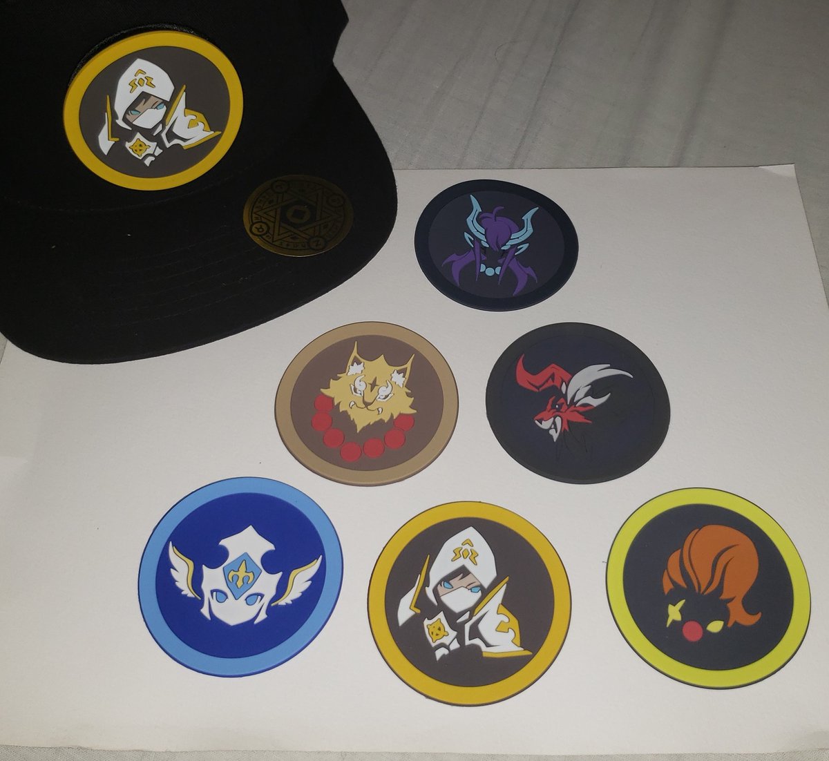 JunpeiFrance's tweet photo. Bon je vais pas vous mytho, je vous ai gardé la casquette collector avec les 6 patchs pour un heureux gagnant. #RT et #Follow mon compte pour tenter de la gagner ! Tirage Lundi ! EST CE QUE TU LA VEUX ? https://t.co/XiumcSsmfM