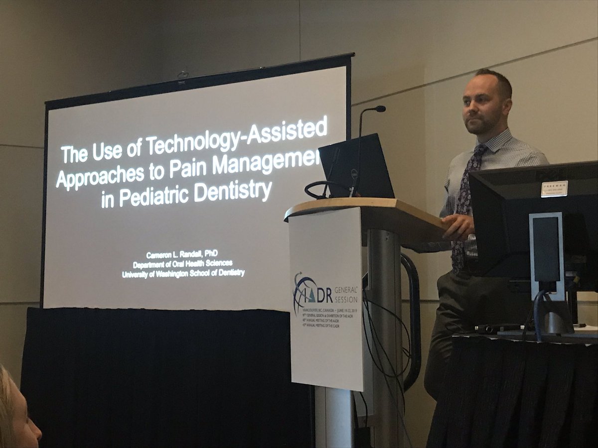 .<a href="/cameronlrandall/">Cameron L. Randall, PhD</a> presents on preventing dental pain in children as part of #cognitivebehavioraltherapy for #dentalphobia. Technology improving implementation! #IADR2019 #BEHSR