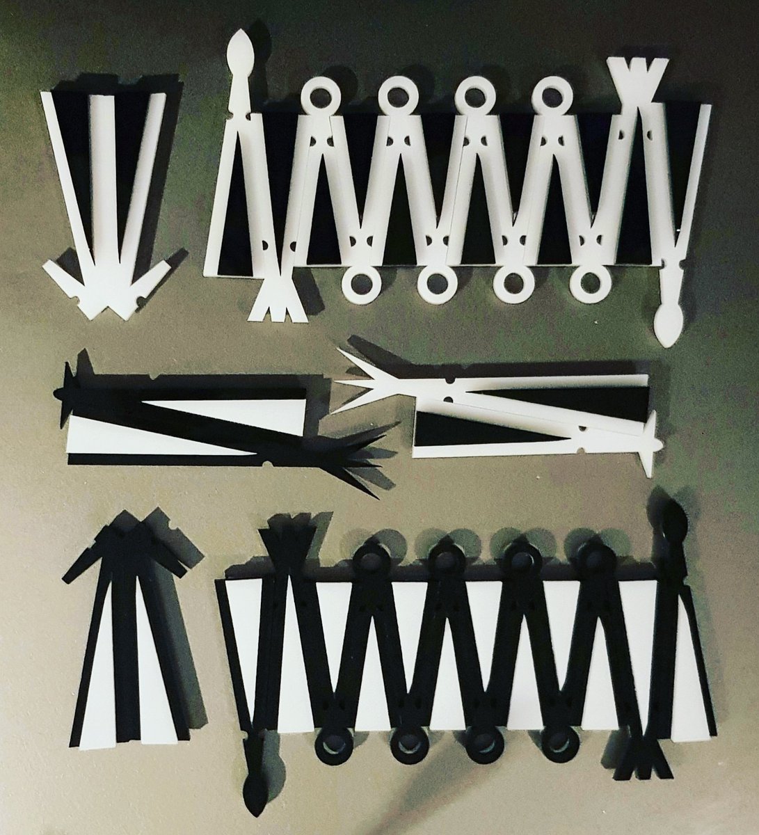 silvinolopezt's tweet photo. #Scacchi #Pieces #SilvinoLopeztovarDesign #NeoMade #ArtDesign https://t.co/21VBxGUV2s