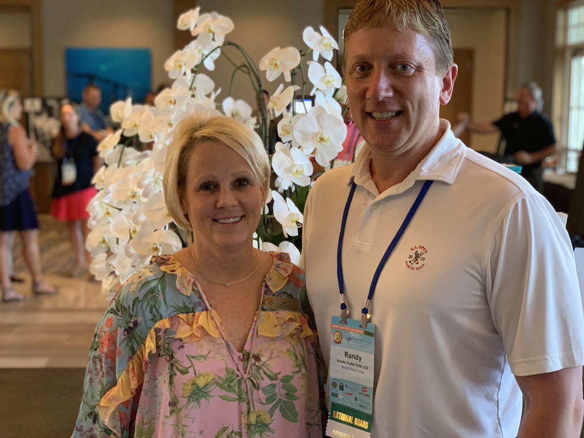 FLCMAA's tweet photo. Well it’s a wrap! SCS 2019 0cean Reef Club!  What fun and excellent education and the OR team sent us all home with a couple extra pounds!  Thanks to all our partners and exhibitors. See you again next year, same time, Thank you Randy Ruder, CMAA National Chairman for joining us. https://t.co/cuNf8u1mpu
