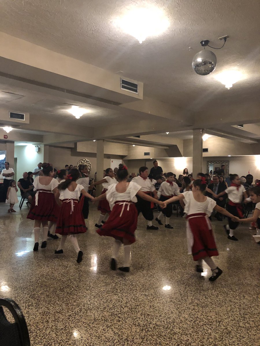 DorrellRosie's tweet photo. Viva Italia ๐ฎ๐น a little culture in our community #theshwa #roots #giveback #sharedcommitments @lthomas0545 https://t.co/Plbn9puyPX