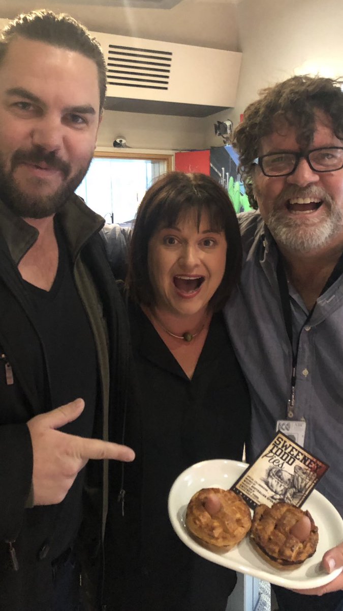 abcperth's tweet photo. When #SweeneyTodd says heβll bring breakfast @NadiaMits @Russell_Woolf #waopera https://t.co/4uBeoopYRU