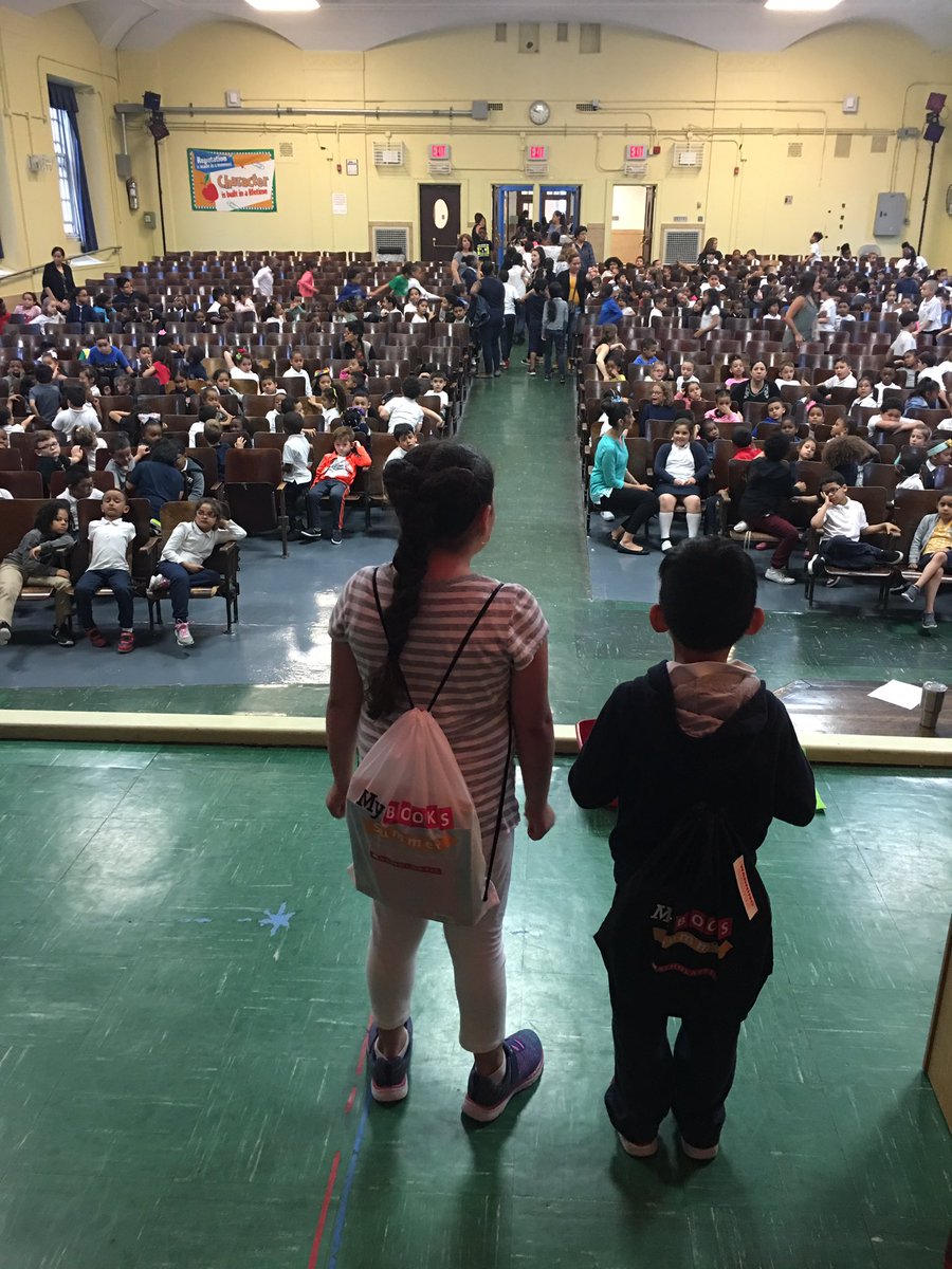 ms_emmer_reads's tweet photo. #ps96SummerReading2019 https://t.co/SA5IO7Zr2Q