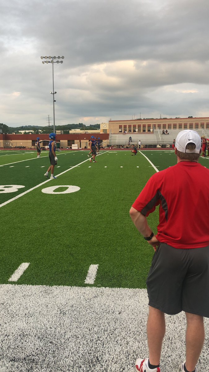 Coach_Fitz__'s tweet image. Young bucks with the 7v7. Get that experience!!!!! Program is successful with you guys. Keep grinding!!!!!!! #CVColts #CVFootball