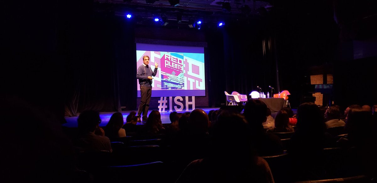 herschuster's tweet photo. Andá a buscarla al ángulo, Selección! En Innovación Sin Humo llenamos la sala del @culturalsanmar con curiosos que vinieron a escuchar sobre Inteligencia Artificial y Robótica. Cracks @sebacampanario @marturua @eglinsky @LucianaReznik @gdimare! GRACIAS! Otro Ciclo de @Spiquers! https://t.co/7VkYJ6EMXl