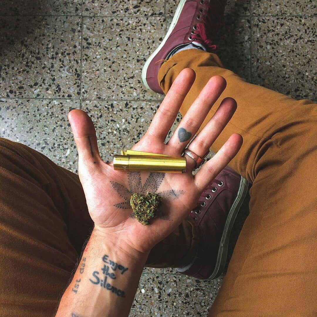 weedydotcom tweet media