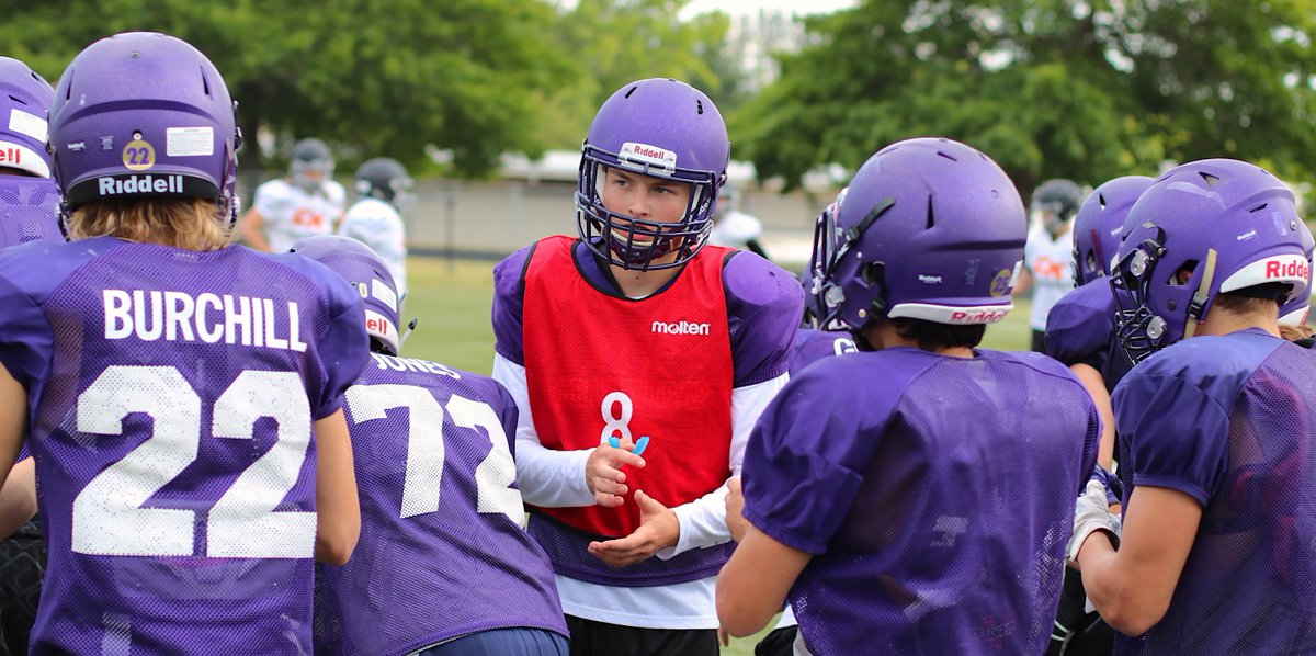JeffGrahamKS's tweet photo. FOOTBALL: North Kitsap's Colton Bower suffered a badly-broken leg the last time he played football for the Vikings. He cleared a mental hurdle by going under center for the Vikings on Wednesday in a scrimmage against Central Kitsap.
https://t.co/G7GbTA52Xi https://t.co/EFEPFzEV6A