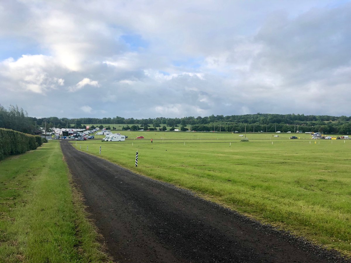 CaledoniaPlay's tweet photo. My early start, may have been a little too early #EmptyCarPark @ScotlandRHShow⁩ ⁦@trafficscotland⁩ #HighlandShow #RHSTravel https://t.co/Px1YioXBIK