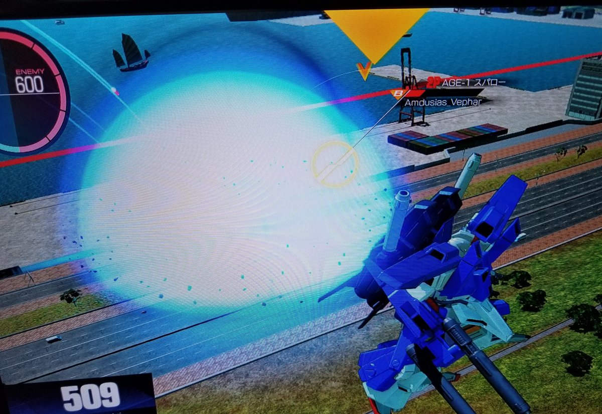 otoshigami782's tweet photo. Amdusias_Vepharさん
ガンダムバーサスの1on1で
計5回ぐらい回線切られて笑う https://t.co/F4QE1UHZqe