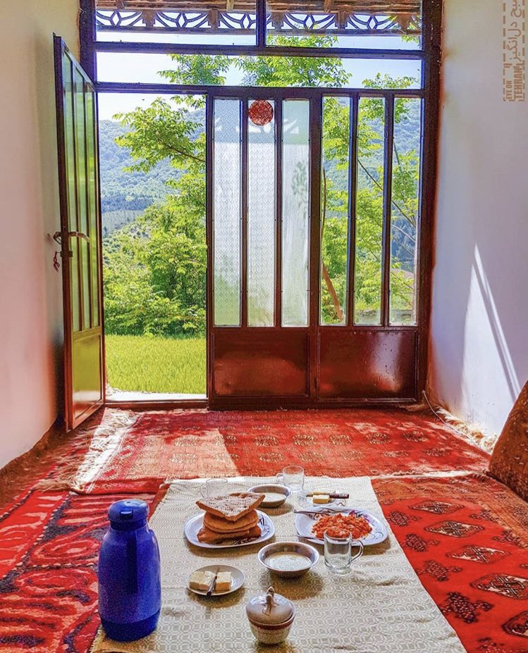 Iran_Style's tweet photo. Breakfast with a view, #Kalaleh, #Golestsn. Image via #EyeOnTehran. #BonAppetit #lifestyle #PersianFood #travel #PeaceWithIran🕊 https://t.co/cpTqp5A8k2