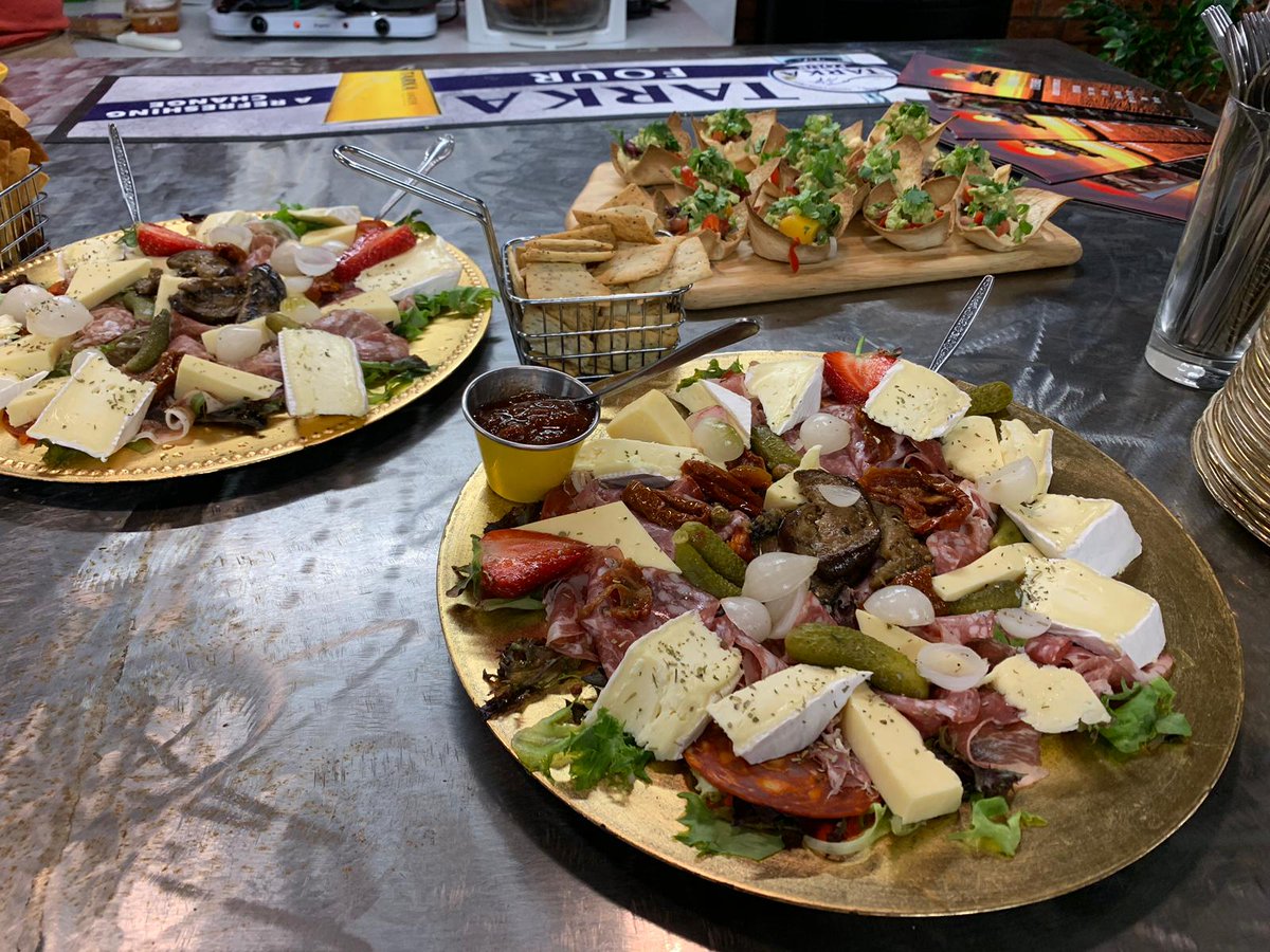 Mandy Swift tweet media