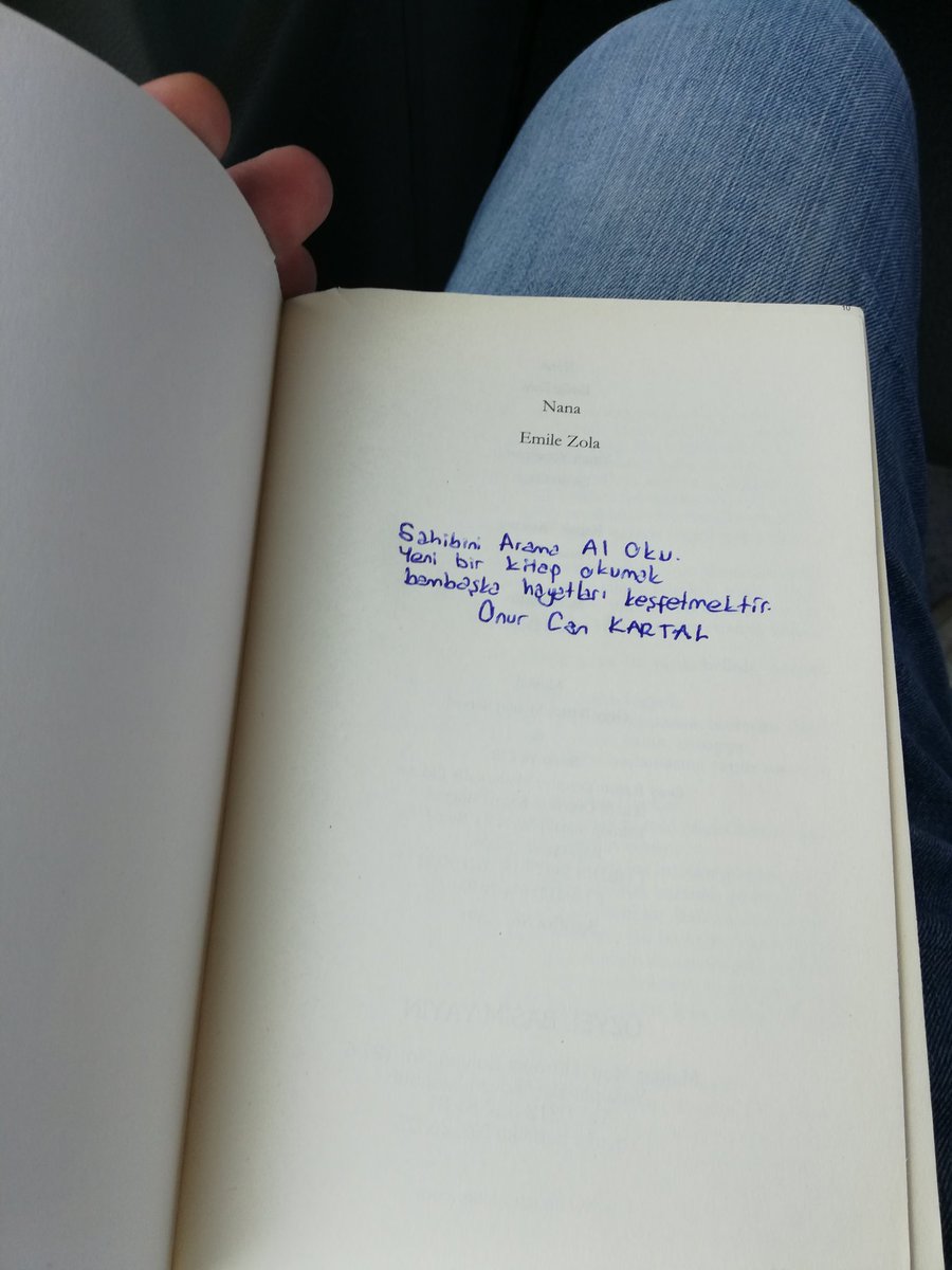 İşten çıkıp yorgun argın otobüse bindim ve oturduğum koltuğun yanında bir kitap ve ön kapaktaki yazı yorumsuz...