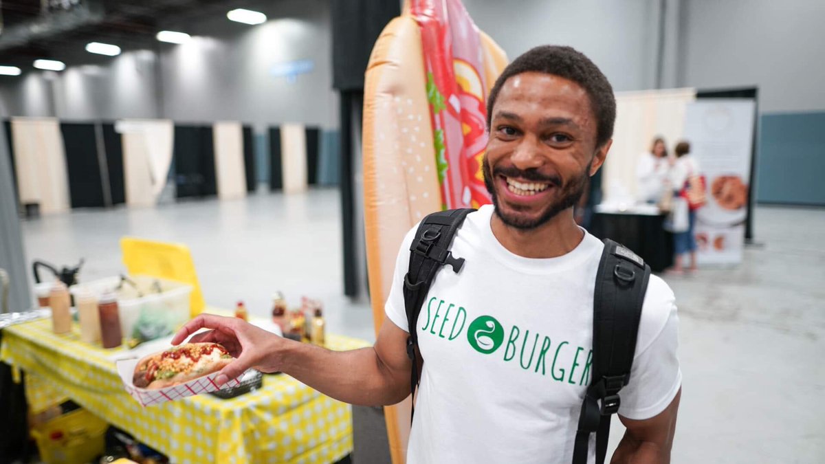 We were excited to check out all of the amazing vendors at <a href="/EdisonVegFest/">Edison VeganFest</a> this past weekend.⁣⁣
⁣⁣
S/O to the team at <a href="/YeahDawgVegan/">Yeah Dawg!!!</a> for keeping it tasteful!⁣⁣

What other festivals are you looking forward to this summer?⁣⁣
⁣
📸 <a href="/nonexitfiction/">PIERCE</a>⁣
⁣⁣
#SeedBurger 🌱🍔