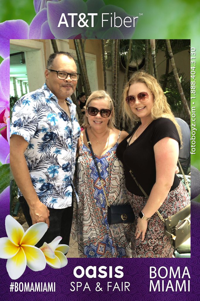 KatrinaS_OneFLA's tweet photo. Great event today @BOMAMIAMIDADE with the lovely @hildamendoza60 &amp; Mr Brady #FiberCheer #BomaMiami #ATTFiber #TormentaFuriosa #worklife #miamicalor #FlStorm #ATTBiz #BizFLO https://t.co/Nt0c2gzefQ