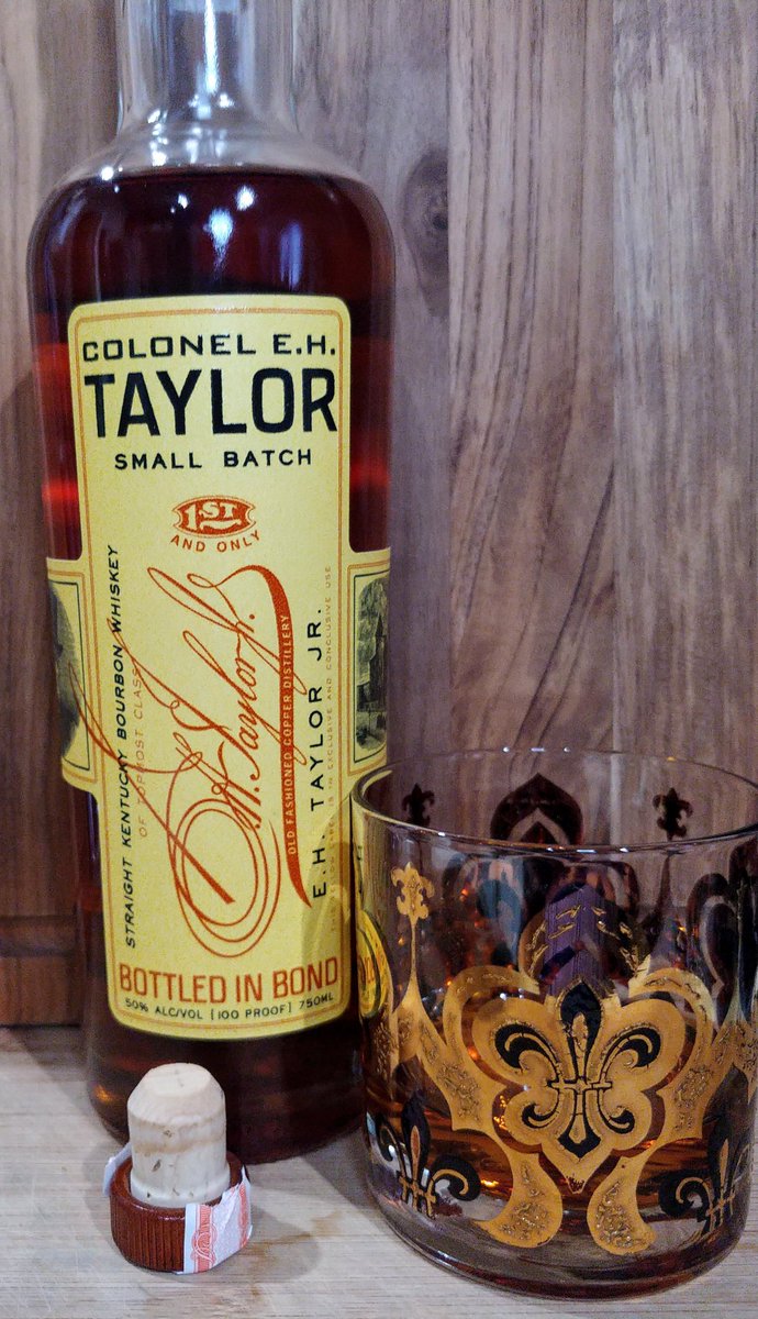 SpamFly's tweet photo. Delicious!!!!!  #bourbonporninternational #bourbonporn #bourbondrinker #smallbatchbouron #smallbatch #buffalotracedistillery #colehtaylorsmallbatch #colehtaylorbourbon #colehtaylor #bourbon #palatestrong https://t.co/FLqJoDyDny