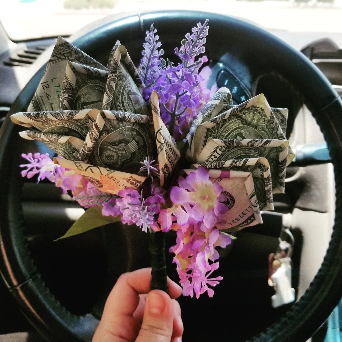 RusticGlam3's tweet photo. Another #lilac and #lavender #rose #bouquet on its way to a lucky customer! #wedding 💜💜💜💜 https://t.co/Pl8Xpx8US0