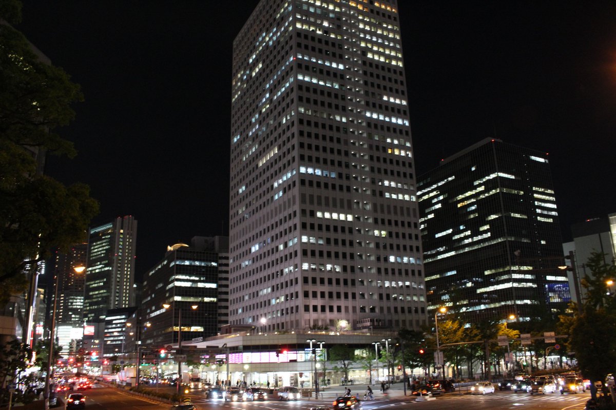 夜ビル 夜ビル