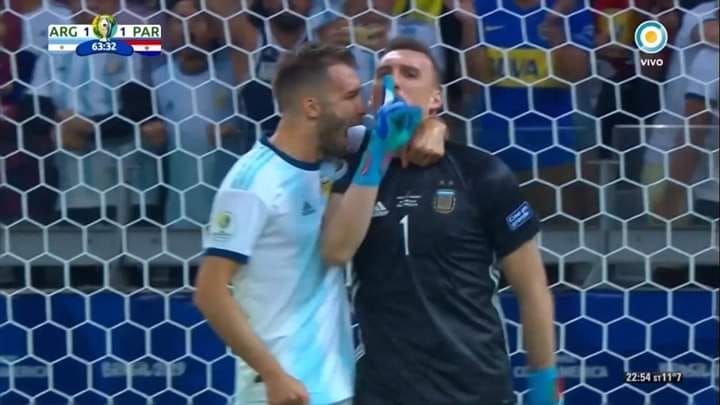 GermanHebert's tweet photo. #CopaAméricaEnTyCSports @TyCSports 
Lo criticaron siempre, y aparecio en el momento importante... 
SHHHHHHHHHHHHHHHHHH https://t.co/XE5gqEU6Gj