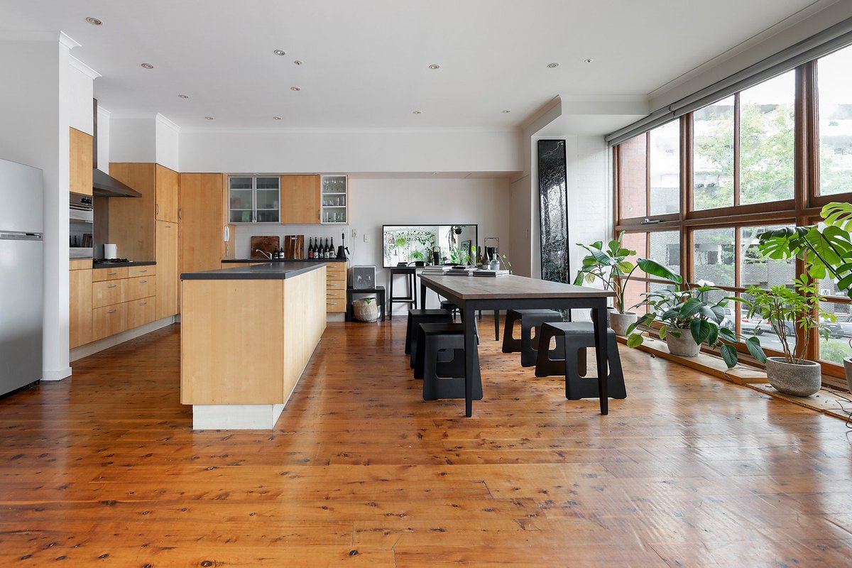 thehomepage_au's tweet photo. Wow-factor warehouse living on the first level of the Whiteworks division of the iconic Foy & Gibson factory development. See more: https://t.co/g6PRvWlbFP
@NelsonAlexRE #Collingwood #VIC #Melbourne #FactoryConversion #ConversionHomes #WarehouseConversion #WarehouseLiving https://t.co/sey1ZJ4tpB