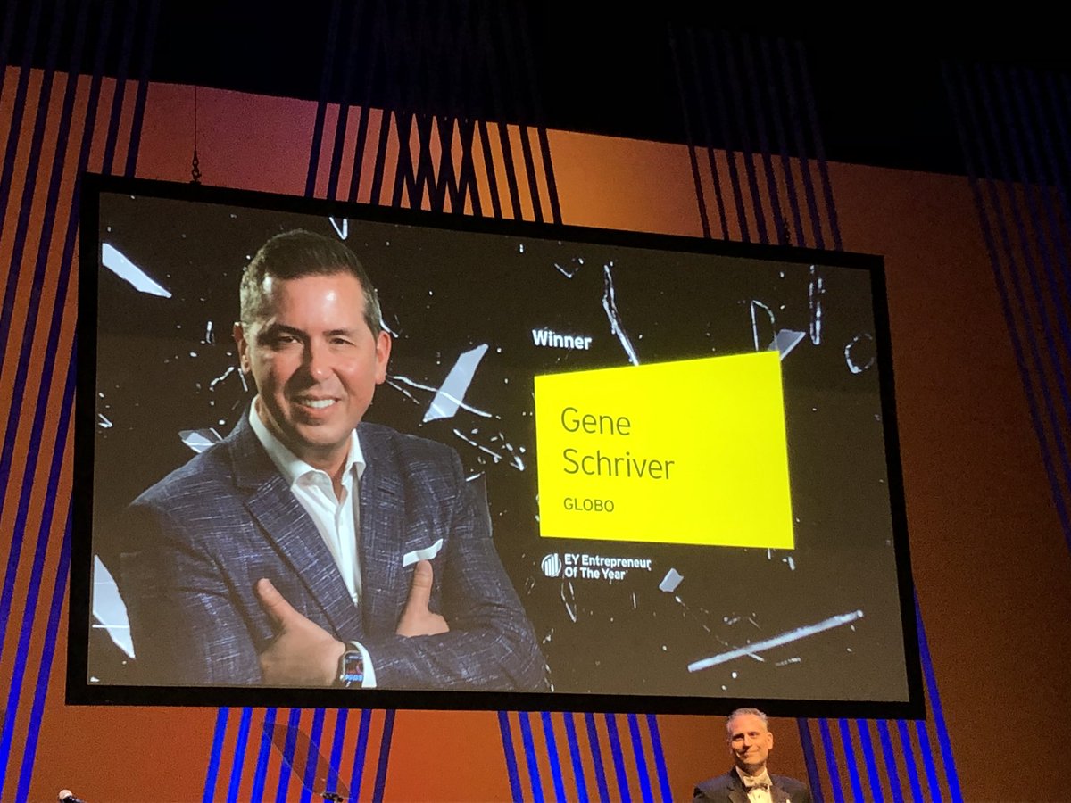 SmarterSoftware's tweet image. Congrats to @geneschriver and the @helloGLOBO team. So proud of the work we do! #ey #entrepreneuroftheyear