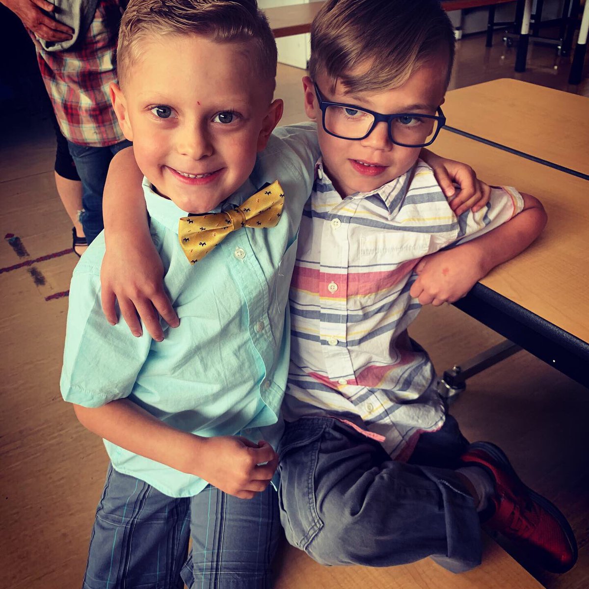 HeraldSchoolMH's tweet photo. Kindergarten “rocked the house” 🎤 at Herald with their Celebration of Learning! Special reading of Curious You topped the evening off! Thanks to all the parents and guardians for attending! #whereallthepiecesfit #kindergartenrocks #medhat #curious #celebrate @mhpublicschools https://t.co/cuHauYANqd