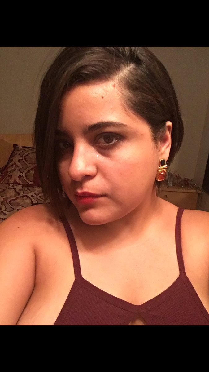 SyrenLaSirena's tweet image. Short Hair Don’t Care!
I just cut my hair real short and I love it! I was looking for a cross between sophisticated and rocker! Tell me what you think of it! @TheKitKatRanch @BunnyRanchMedia @HBOCathouse @MadamSuzette #ShortHairDontCare #rockerstyle #flapperstyle #cutechick