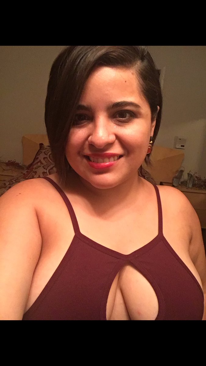 SyrenLaSirena's tweet image. Short Hair Don’t Care!
I just cut my hair real short and I love it! I was looking for a cross between sophisticated and rocker! Tell me what you think of it! @TheKitKatRanch @BunnyRanchMedia @HBOCathouse @MadamSuzette #ShortHairDontCare #rockerstyle #flapperstyle #cutechick