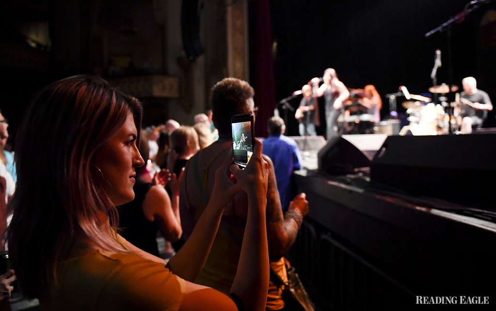 Local 80s cover band Sloth Loves Chunk opened the show with a lively set.