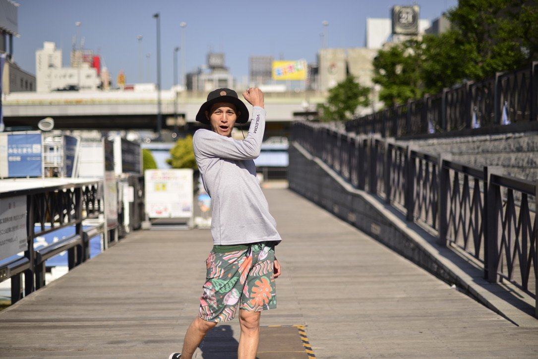 REGULATOR_WEB's tweet photo. #VOLCOM 2019 #MENS #SURFTEE クイックドライ素材で通常のTee素材よりも3倍程乾くのが早いサーフTシャツ好評販売中！海やプールなどではラッシュガードとして使うのはもちろん、汗の乾きが抜群なので運動するときのウエアとしても活躍します◎ https://t.co/SSADv0hOds #regweb #ボルコム https://t.co/wGTv1v7SbH
