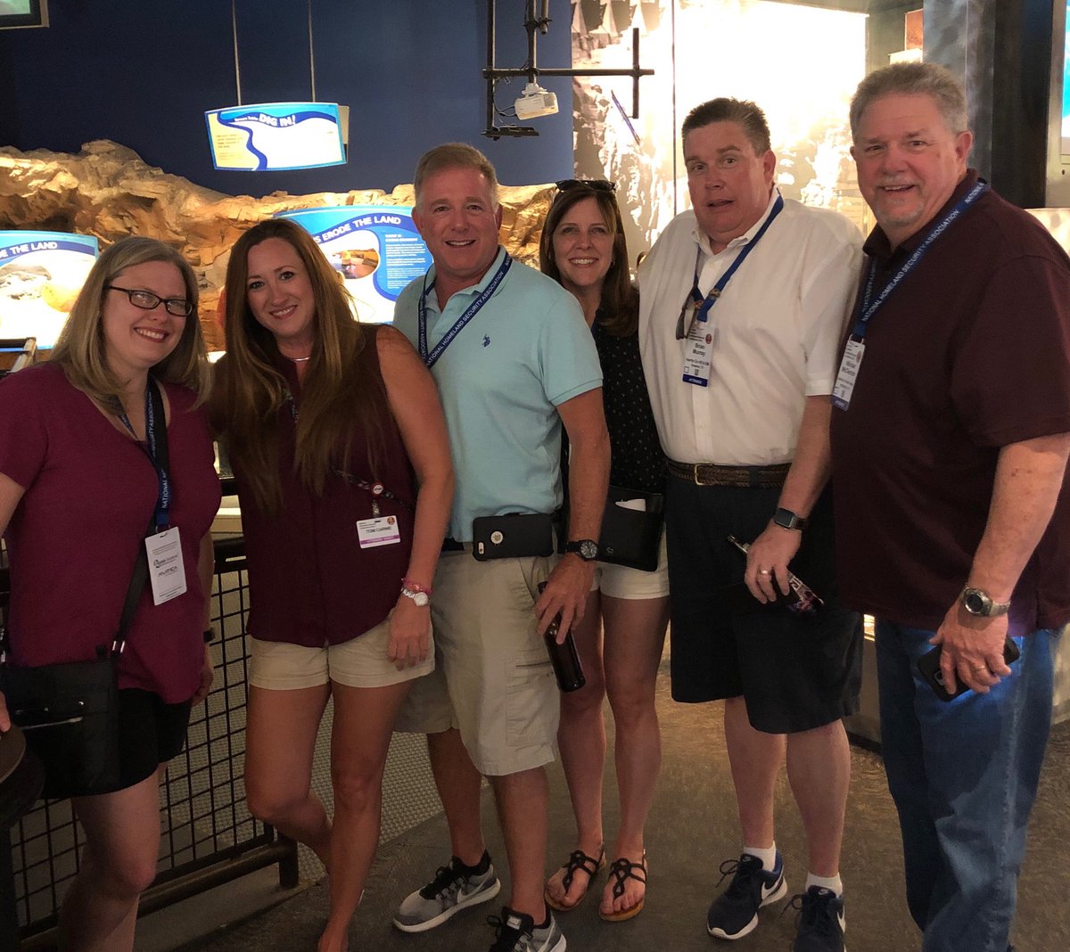 BrianMurray5's tweet photo. Repping Harris County again. Great party tonight. #NHSC2019 @azsciencecenter https://t.co/vJvEKUI3gG
