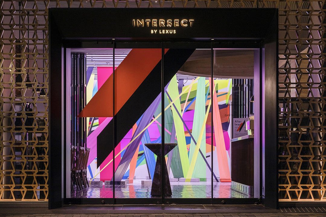lexus_jpn's tweet photo. 【INTERSECT BY LEXUS】
6/19(水)～7/30(火)まで“色を貼る”空間装飾テープブランド《HARU stuck-on design;》とのコラボレーション展示を行っております。
空間インスタレーション『After Image』のコンセプトは「残像」。
ぜひお越しください。
⇒ https://t.co/bLE9dPWuJT
#LEXUS #intersectbylexus https://t.co/LXXtdYAs2B