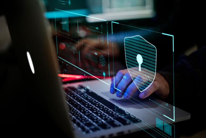 faisaly's tweet photo. The Evolving #Threat Landscape - #Swarmbots, #Hivenets, Automation in #Malware --- via @tenfleming --- https://t.co/WcDTAsLqPR https://t.co/mtO2didUhi