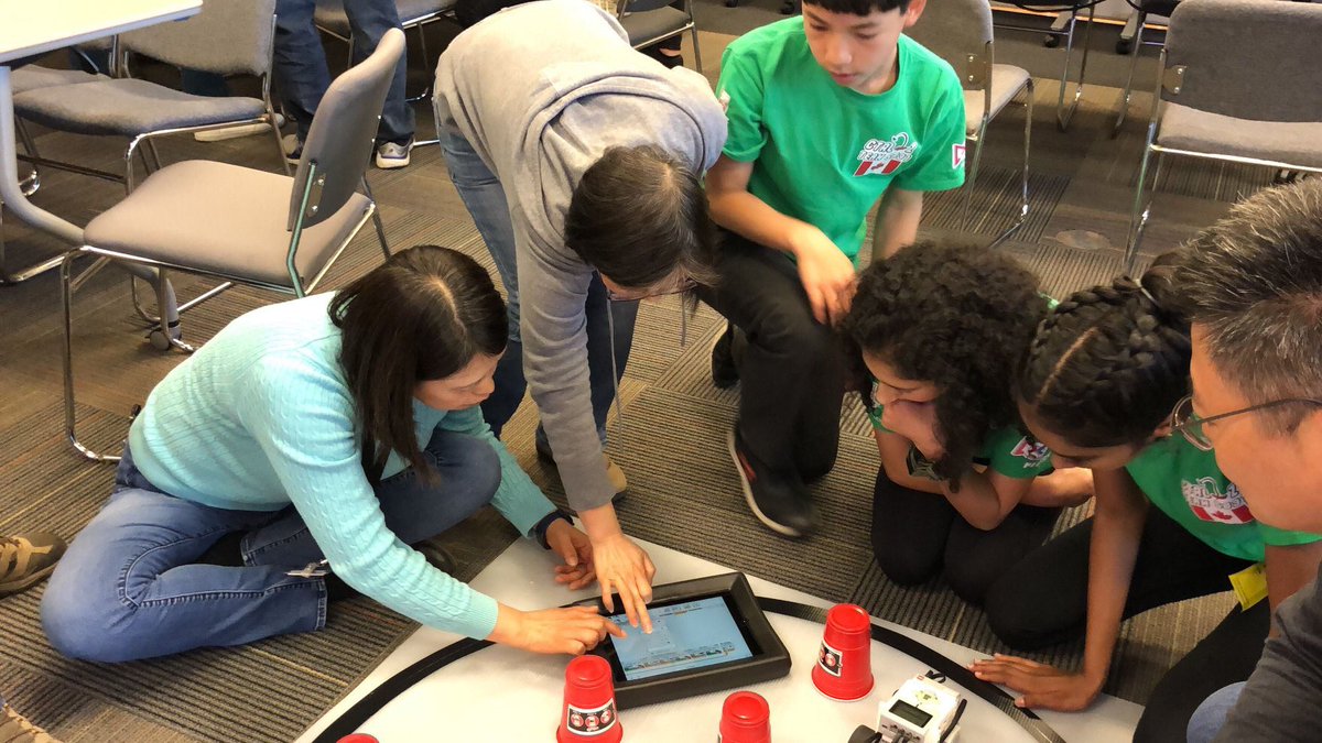 FIRST Robotics Canada tweet media