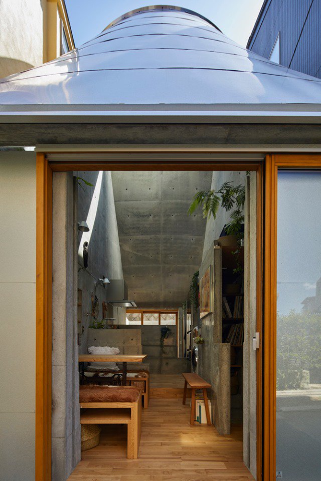 ap thai on twitter love2 house บ านคอนกร ตช นเด ยวไซส พอด ๆ ทรงส เหล ยมคางหม ของค ร กใหม ท เพ งย ายมาอย ในโตเก ยว กลายเป นบ านหล งท สองท ด ด ม สไตล มากเลยท เด ยว จาก takeshi hosaka architects japan cr ไอเด ยแต งบ าน apthai https t