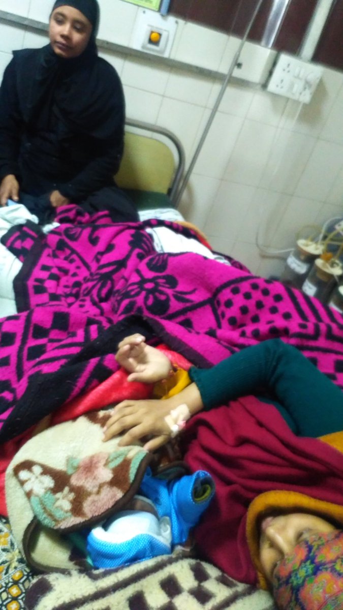 DneshGoel's tweet photo. @AamAadmiParty @msisodia @ArvindKejriwal @SatyendarJain
This is the real face of your medical facilities in #Delhi This is #Dadadev hospital in West delhi, where two patients are sharing a single bed ? This is your world class #Hospital? @KapilMishra_IND @drharshvardhan https://t.co/ILYYROhUWt