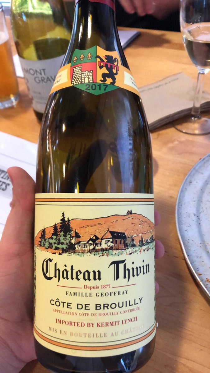 VinoviumTX's tweet image. Just finished up a great team meeting. Of course that means we had to drink more wine 🍷 #yum