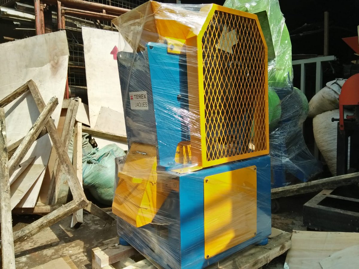 mesinalatperta1's tweet photo. Kami menjual berbagai alat pertambangan https://t.co/wlRFHUGyZ2 hubungi 081298520353 #alatpertambangan #alatsipil #alatlabpertambangan #alatlabsipil #labtambangbatubara https://t.co/McBQWaW0Oq