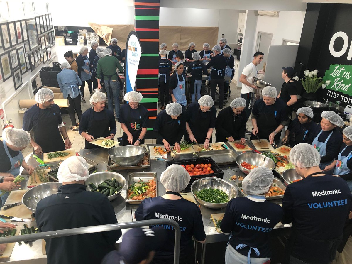 MedtronicANZ's tweet photo. Our Project 6 volunteer initiative continues! A team of 63 volunteers at @OurBigKitchen activity today to support Vinnies CEO Sleepout event. Thank you team! @MDTFoundation  #Missioninmotion https://t.co/cUF4mbWOZ8