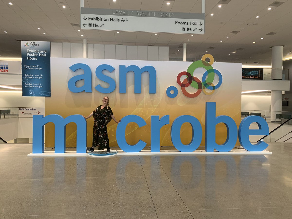 micronaut3's tweet photo. WE MADE IT FOLKS!!! Despite delays @markowenmartin haha first day of MAPD was awesome, got to meet incredible scientists and new friends, can’t wait for tomorrow!!! @ASMicrobiology https://t.co/3P41Cd3p5g